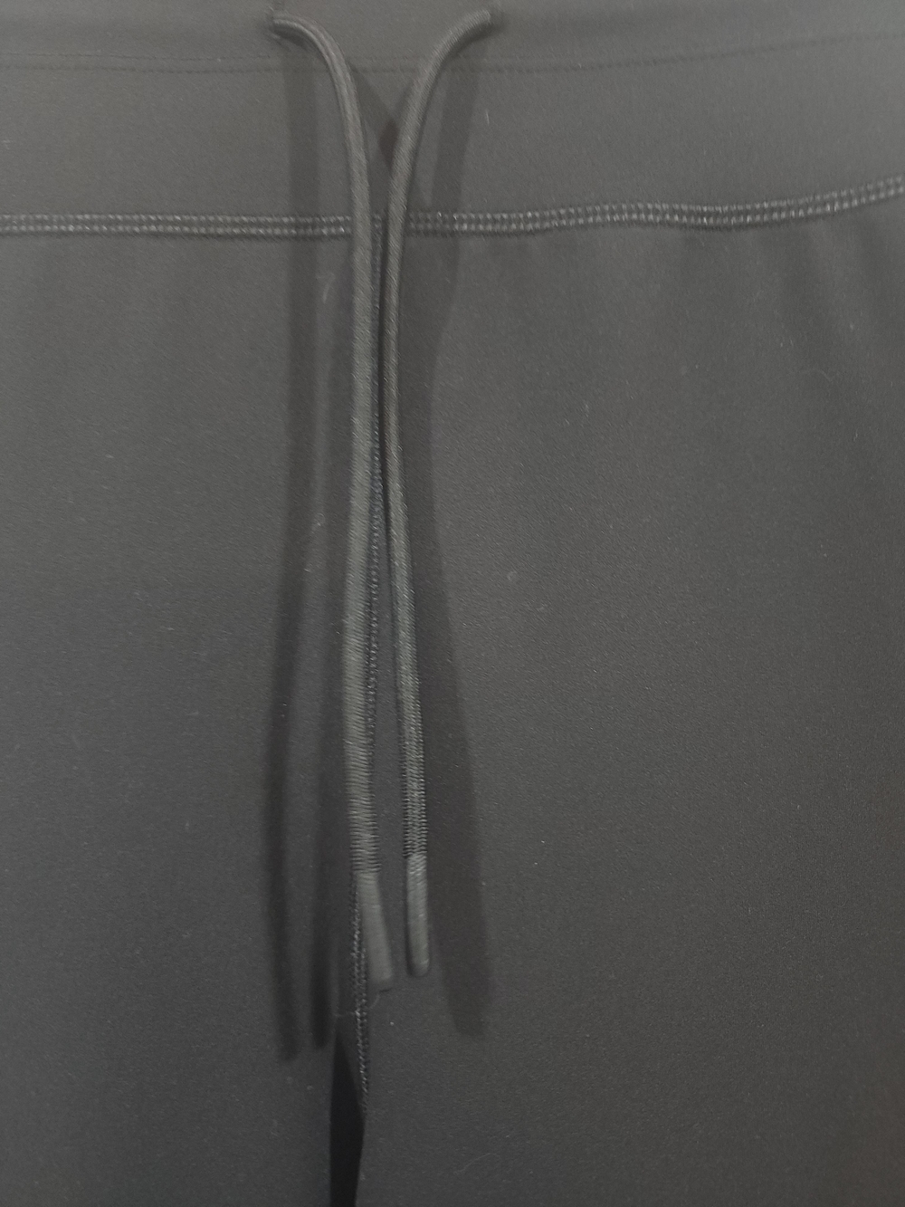 Vuori Black Wide-Leg Drawstring Pants - Picture 5 of 10